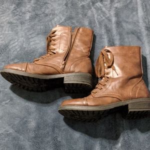 Brown boots